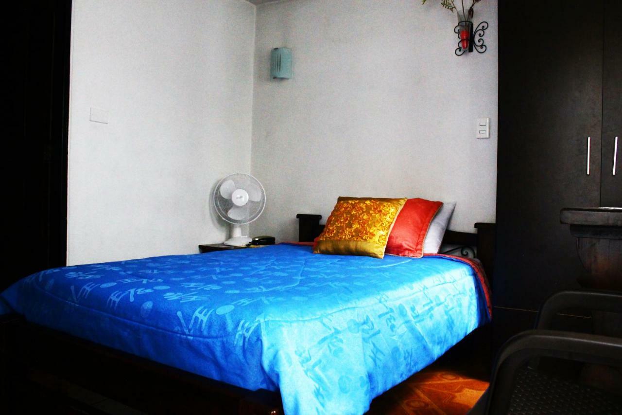 Hotel Royal Suite มานิซาเลส ภายนอก รูปภาพ